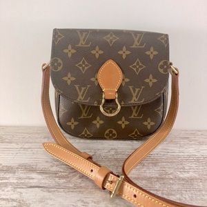 Authentic Louis Vuitton MM Saint Cloud Crossbody Bag, made in USA.